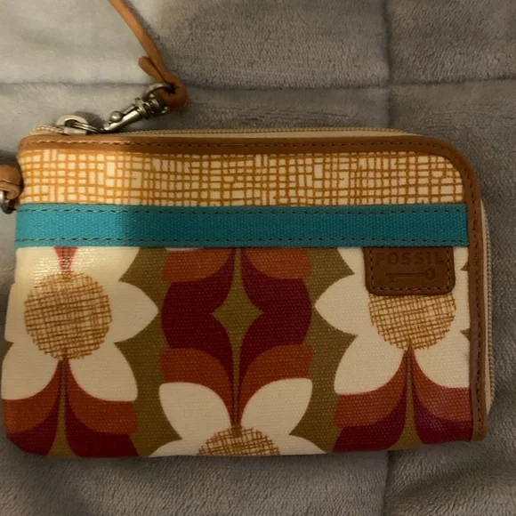 Fossil Women's Multicolor floral vintage  Wristlet very clean - Picture 5 of 5